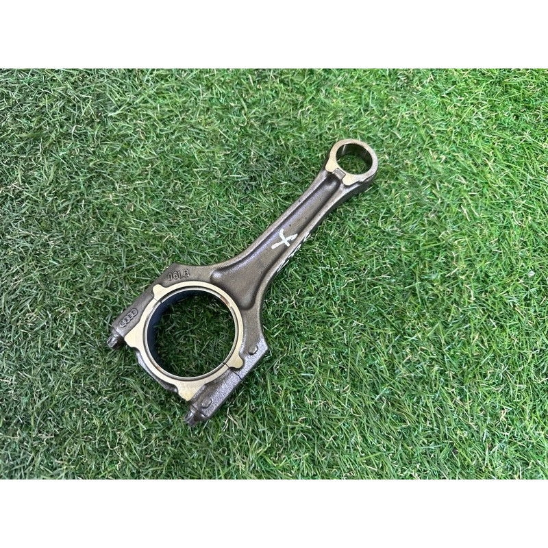 Шатун (двигатель и элементы) AUDI Q5 8R 2012 2.0 CAEB 06H198401A