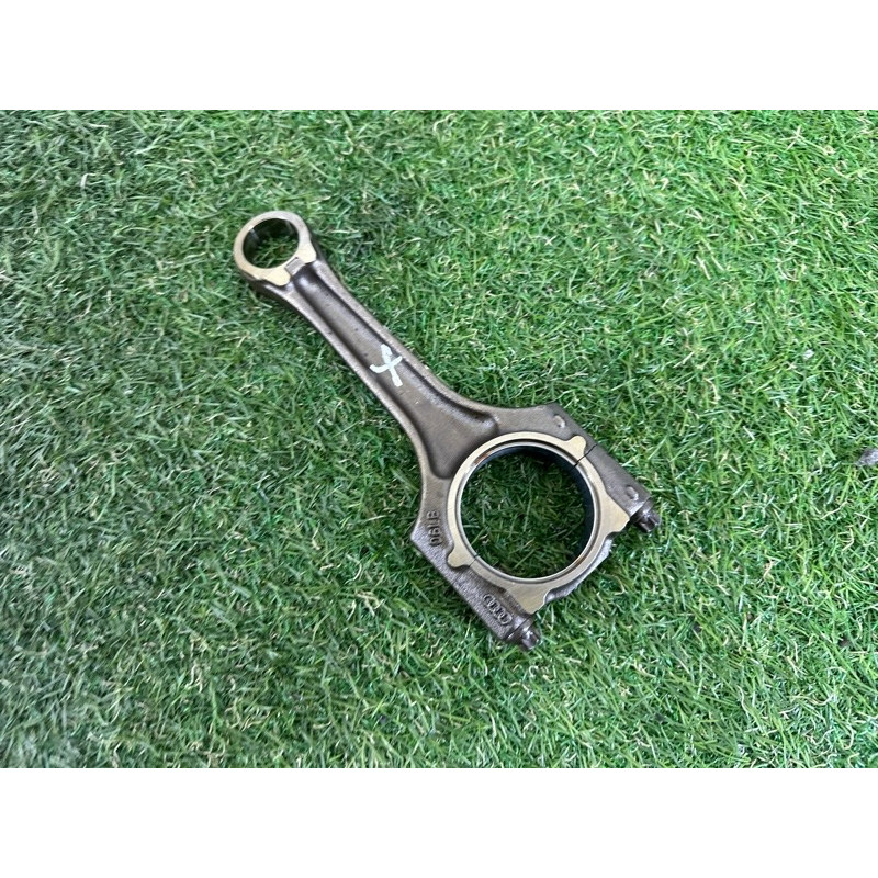 Шатун (двигатель и элементы) AUDI Q5 8R 2012 2.0 CAEB 06H198401A