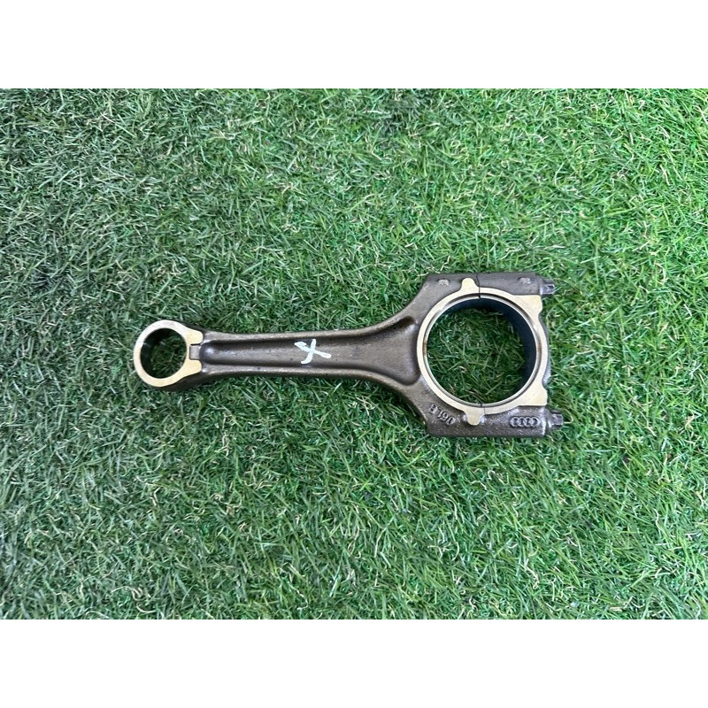 Шатун (двигатель и элементы) AUDI Q5 8R 2012 2.0 CAEB 06H198401A