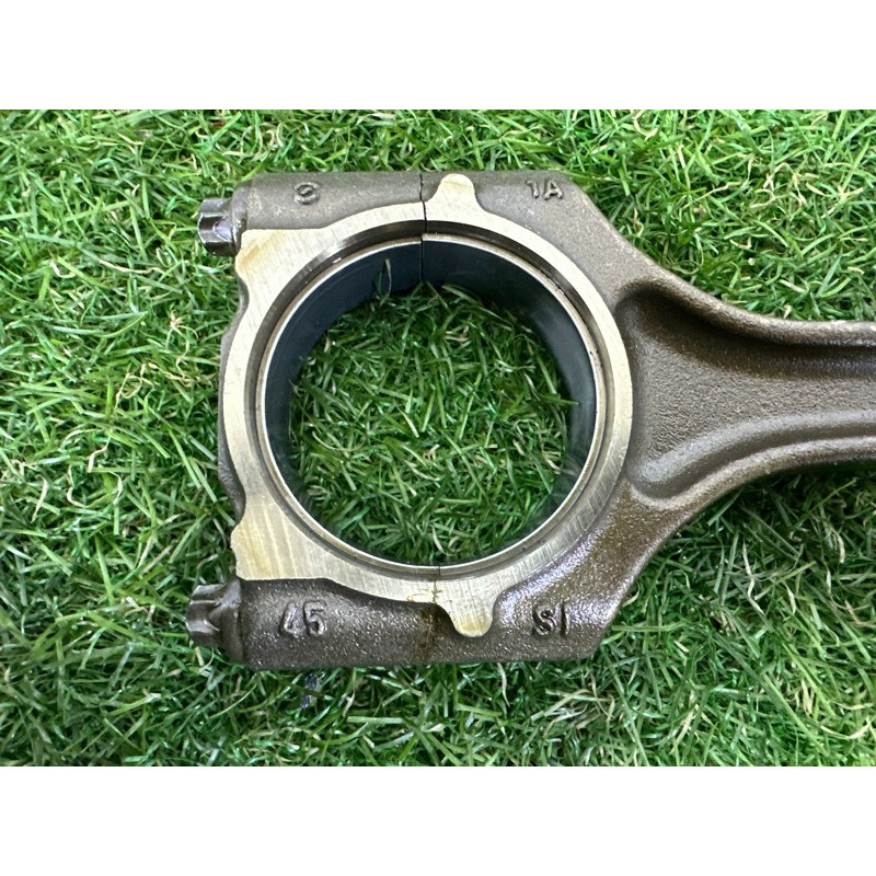 Шатун (двигатель и элементы) AUDI Q5 8R 2012 2.0 CAEB 06H198401A