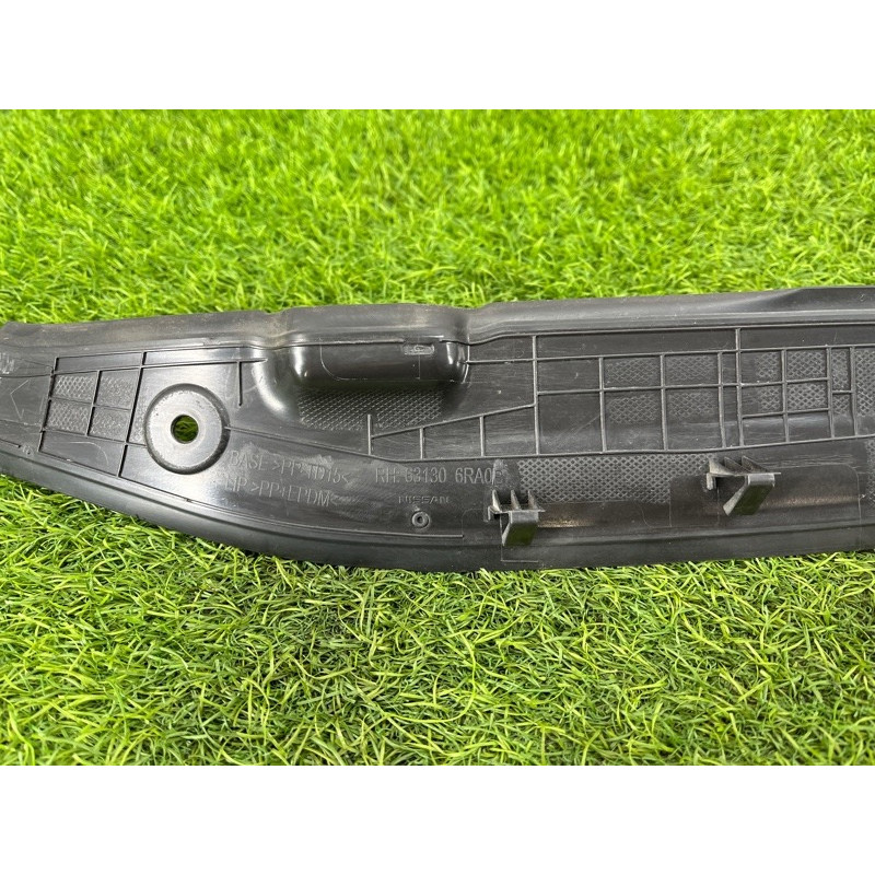 Уплотнитель крыла (кузов и элементы) Nissan Rogue T33 2023 1.5 KR15DDT 631306RA0B