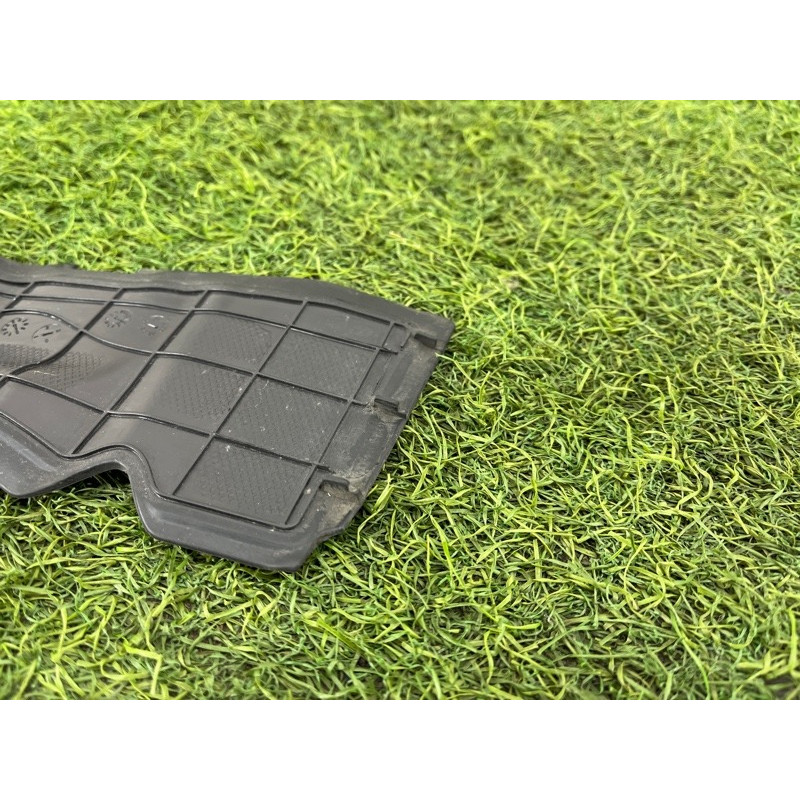 Уплотнитель крыла (кузов и элементы) Nissan Rogue T33 2023 1.5 KR15DDT 631306RA0B