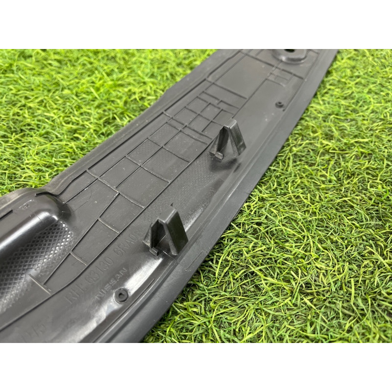 Уплотнитель крыла (кузов и элементы) Nissan Rogue T33 2023 1.5 KR15DDT 631306RA0B