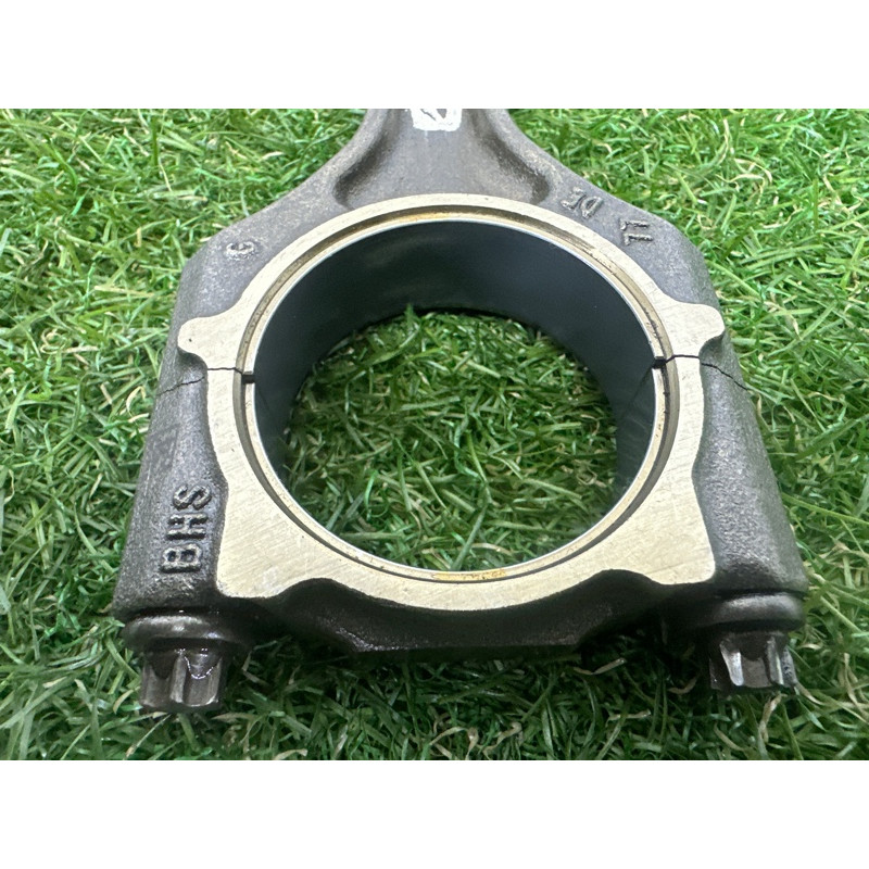 Шатун (двигатель и элементы) AUDI A4 B9 2017 2.0 DBPA 06H198401D