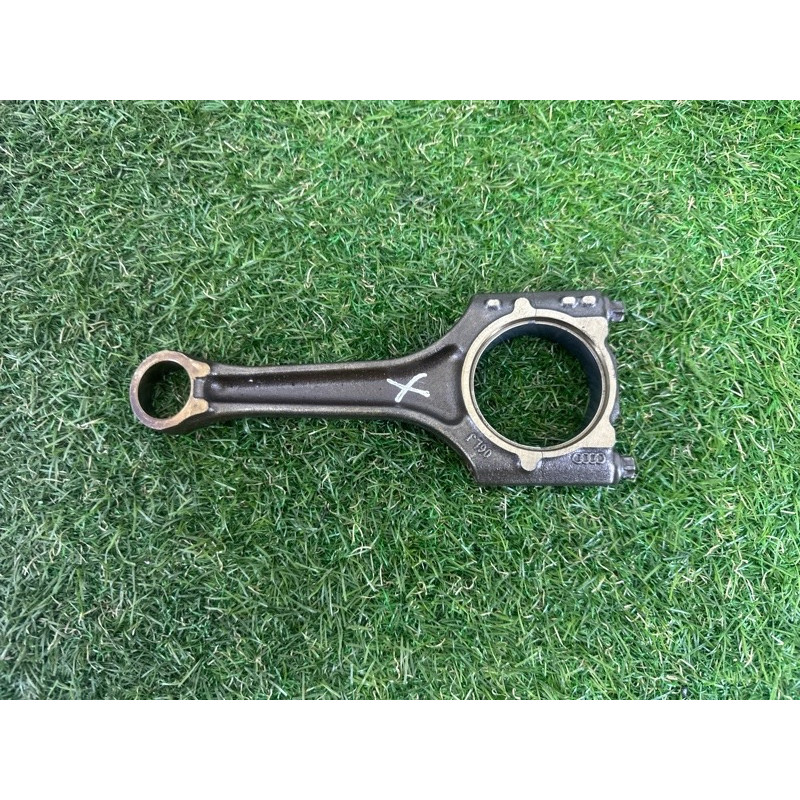 Шатун (двигатель и элементы) AUDI A4 B9 2017 2.0 DBPA 06H198401D