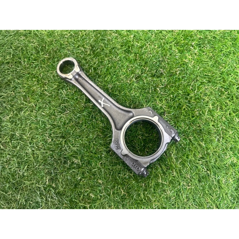 Шатун (двигатель и элементы) AUDI A4 B8 2012 2.0 CAEB 06H198401A