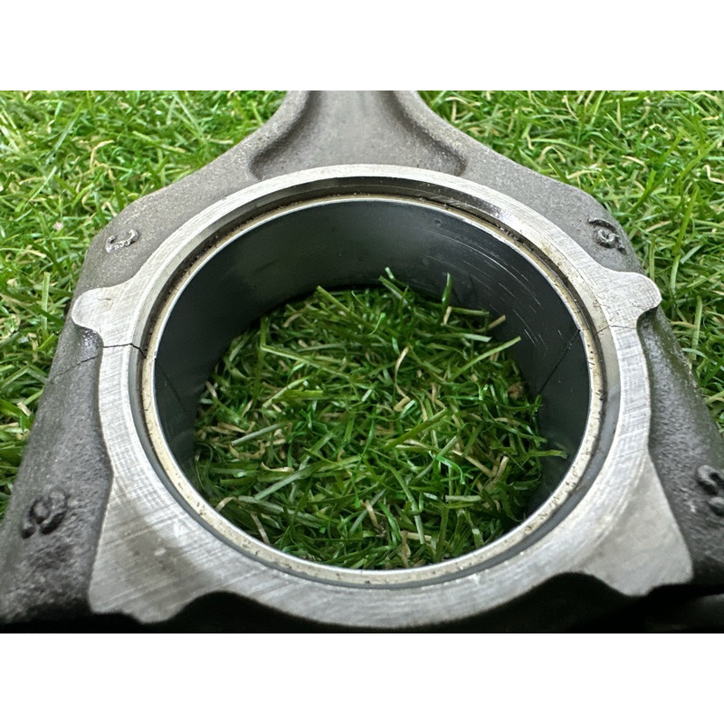 Шатун (двигатель и элементы) AUDI A4 B8 2012 2.0 CAEB 06H198401A