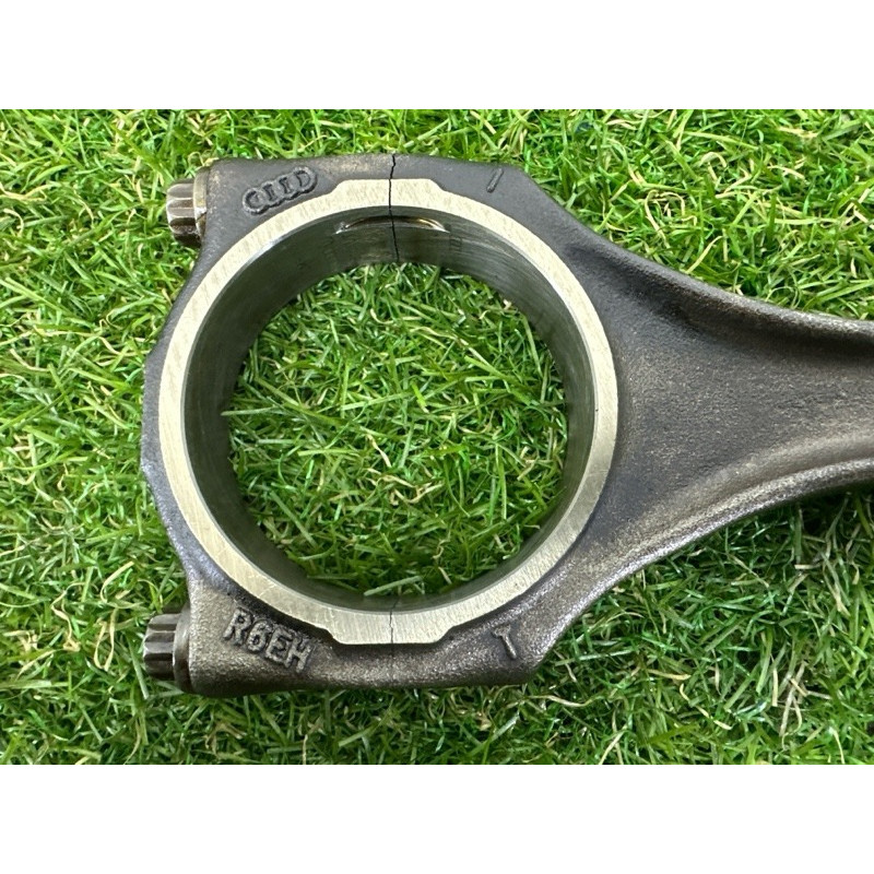 Шатун (двигатель и элементы) AUDI A7 4G 2012 3.0 CGXB 06E198401E