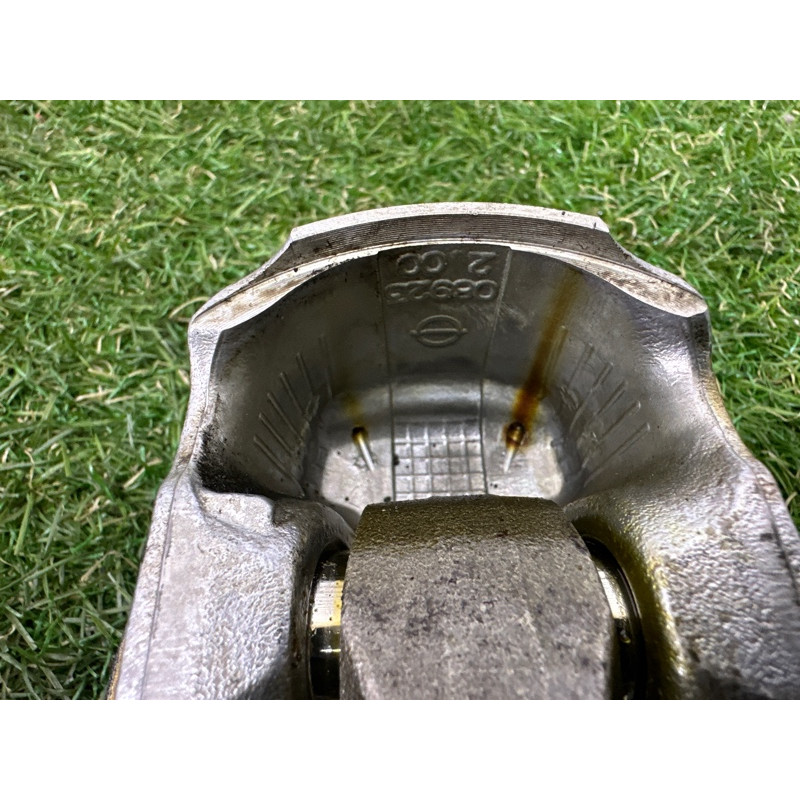 Поршень с шатуном (двигатель и элементы) Nissan Rogue T32 2016 2.5 QR25DE 120103TA9B