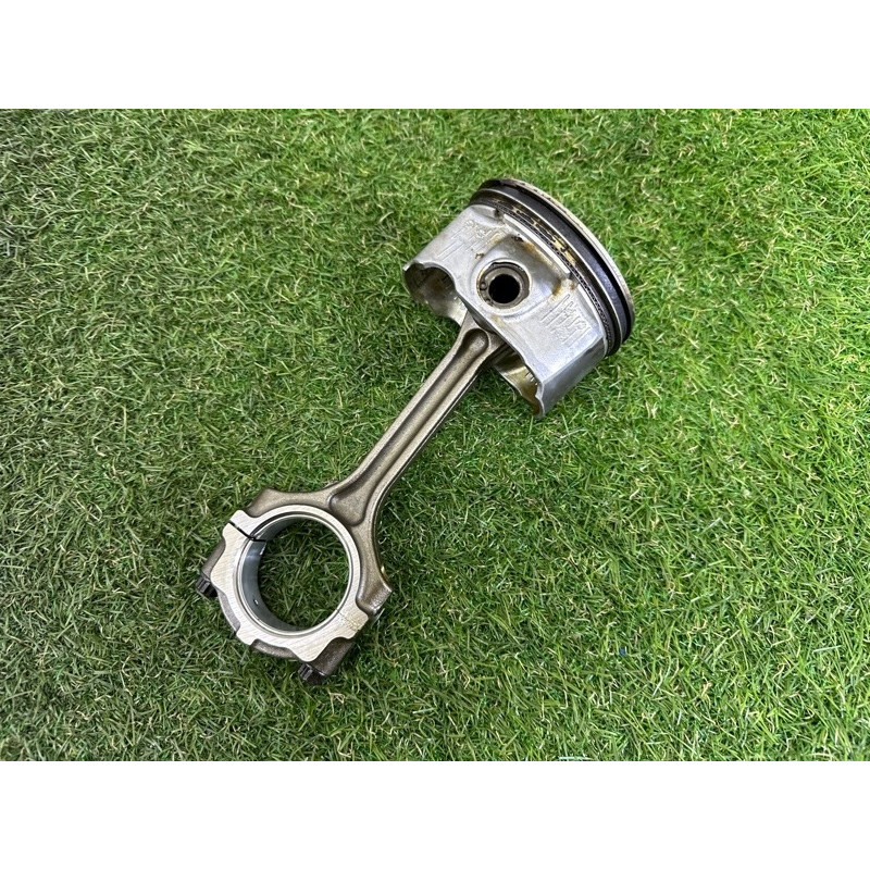 Поршень с шатуном (двигатель и элементы) Nissan Rogue T32 2016 2.5 QR25DE 120103TA9B