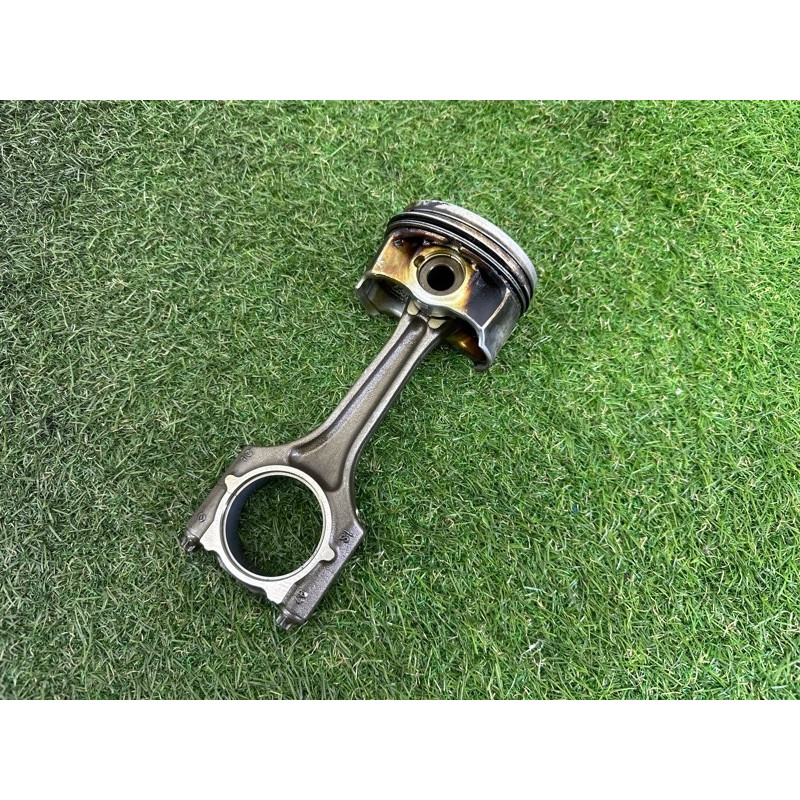 Поршень с шатуном (двигатель и элементы) AUDI A4 B8 2012 2.0 CAEB 06H198401A