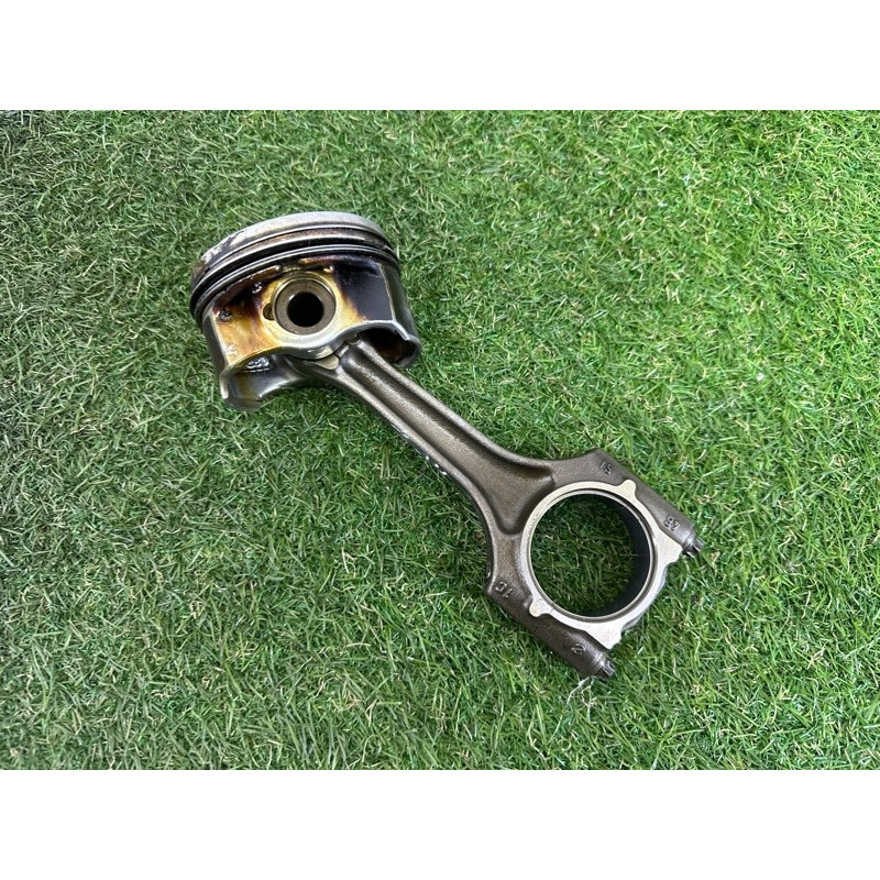 Поршень с шатуном (двигатель и элементы) AUDI A4 B8 2012 2.0 CAEB 06H198401A