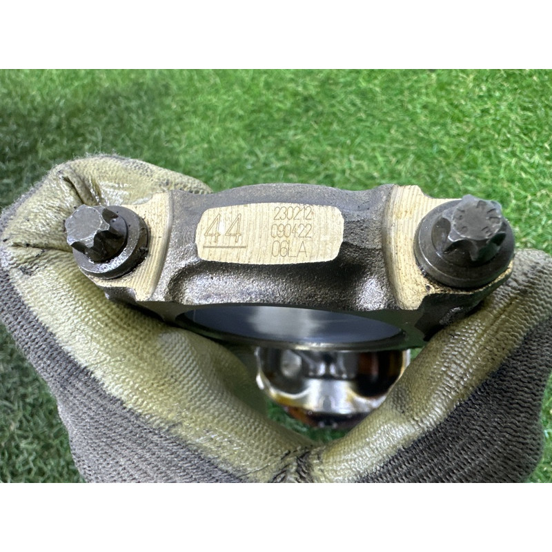 Поршень с шатуном (двигатель и элементы) AUDI A4 B8 2012 2.0 CAEB 06H198401A