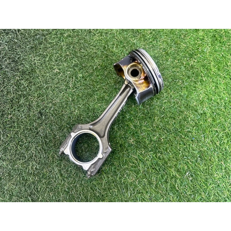 Поршень с шатуном (двигатель и элементы) AUDI A4 B8 2012 2.0 CAEB 06H198401A