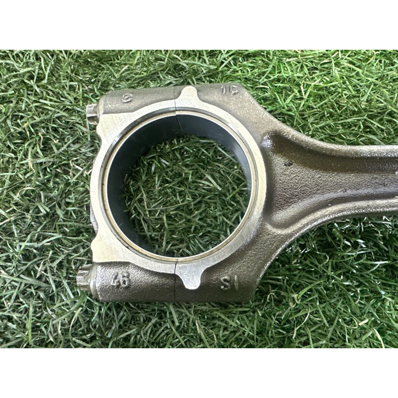 Поршень с шатуном (двигатель и элементы) AUDI A4 B8 2012 2.0 CAEB 06H198401A