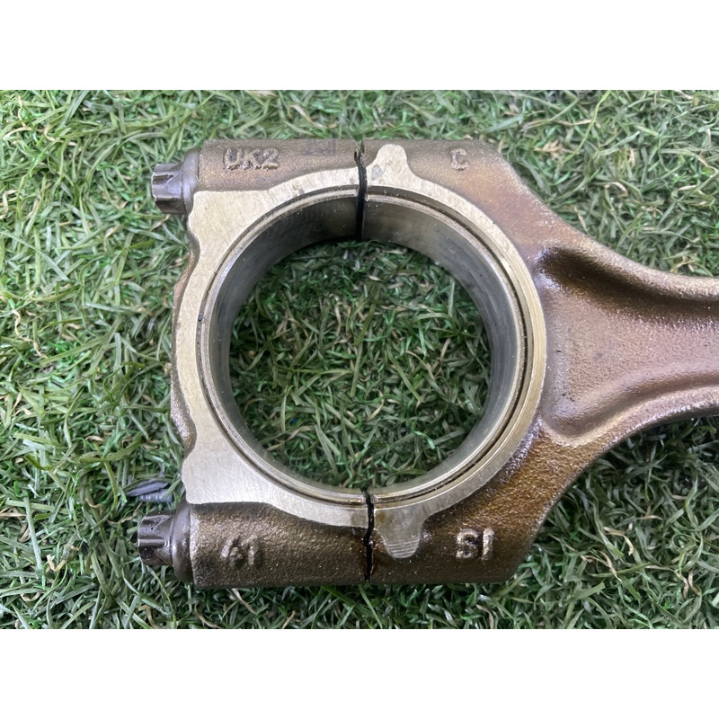 Шатун (двигатель и элементы) AUDI A4 B9 2017 2.0 06H198401D