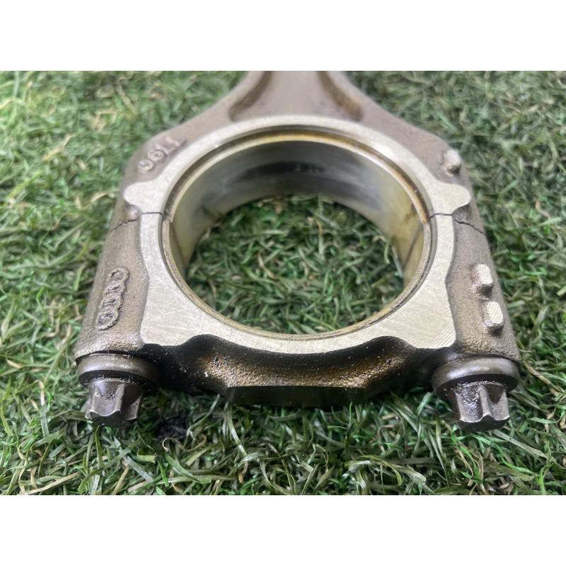 Шатун (двигатель и элементы) AUDI A4 B9 2017 2.0 06H198401D