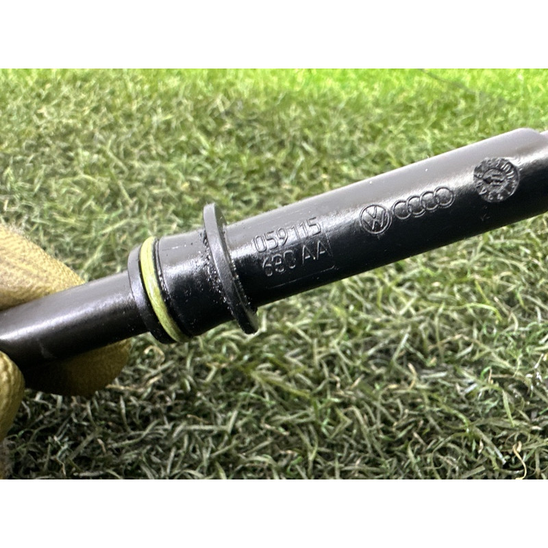 Направляющая масляного щупа (двигатель и элементы) AUDI Q7 4L 2011 3.0 CATA 059115630AA