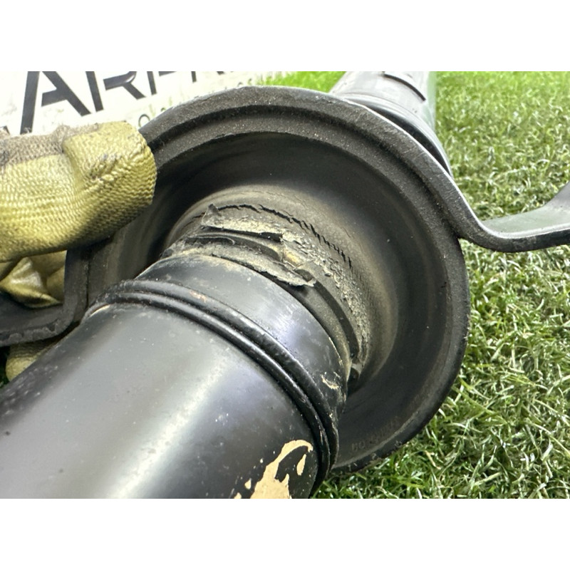 Карданный вал (трансмиссия) AUDI Q5 8R 2012 2.0 CAEB 8R0521101L