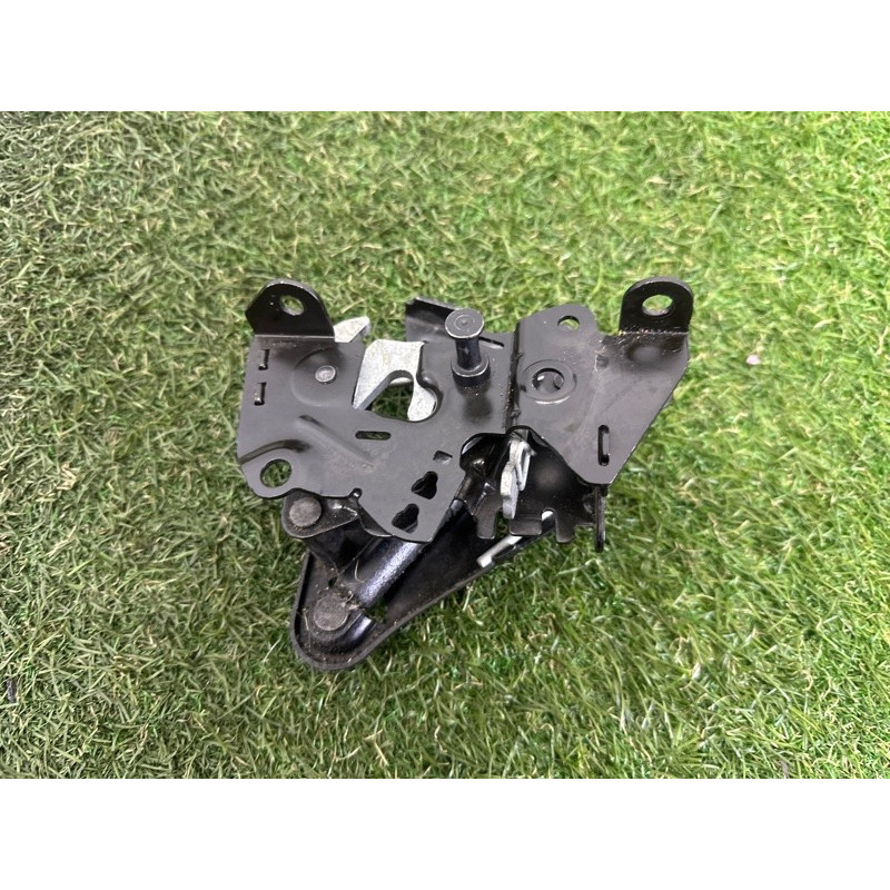 Замок капота (кузов и элементы) BMW 5-series F10 2015 2.0 N20 51237183762