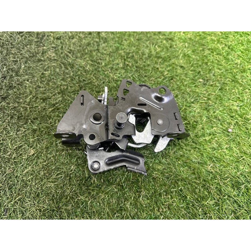 Замок капота (кузов и элементы) BMW 5-series F10 2015 2.0 N20 51237183762