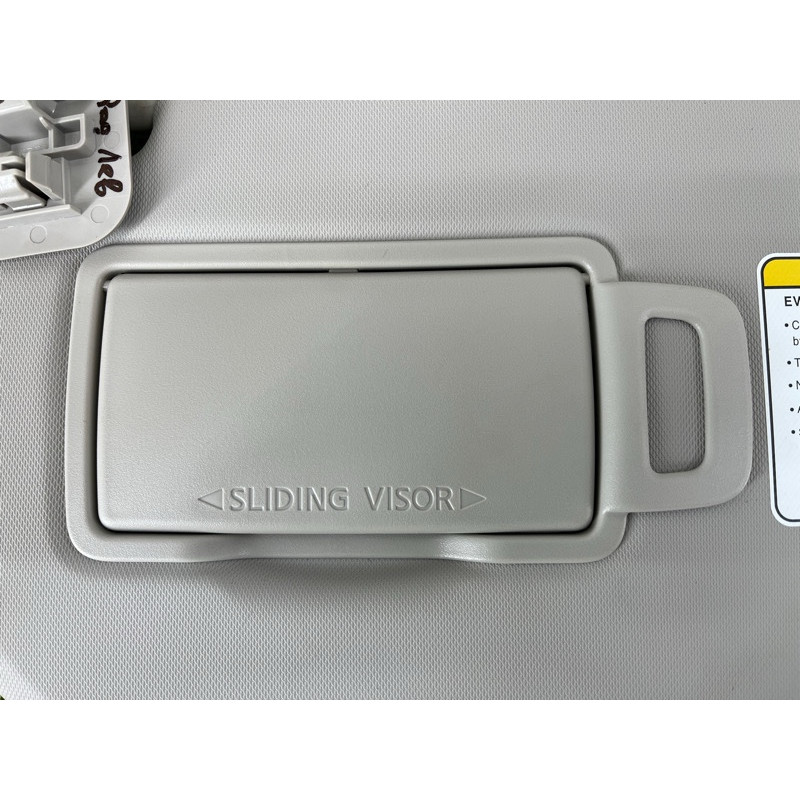 Козырек солнцезащитный (салон) Nissan Rogue T33 2023 1.5 KR15DDT 964016RA4A