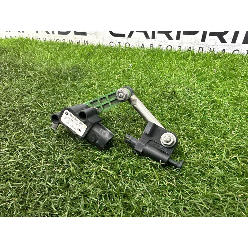 Датчик положения кузова (электрика / датчики) Volkswagen Touareg NF 2015 3.6 CGRA 7P0616213