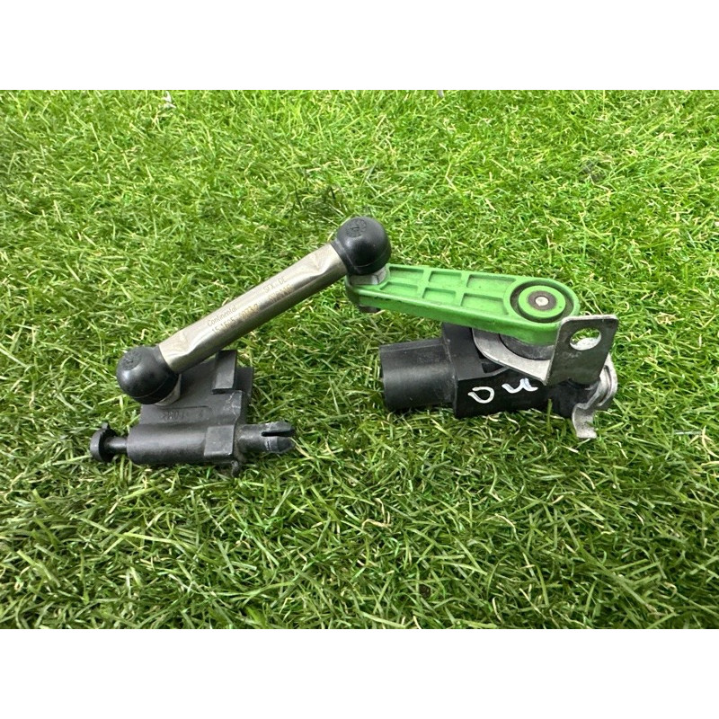 Датчик положения кузова (электрика / датчики) Volkswagen Touareg NF 2015 3.6 CGRA 7P0616213