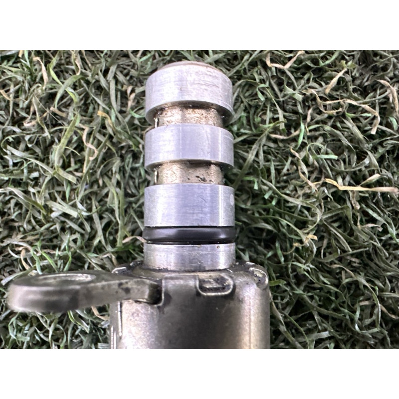 Клапан электромагнитный (электрика) AUDI A4 B8 2012 2.0 CAEB 06H115243F