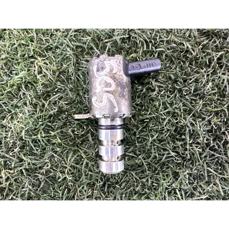 Клапан электромагнитный (электрика) AUDI Q5 8R 2012 2.0 CAEB 06H115243F