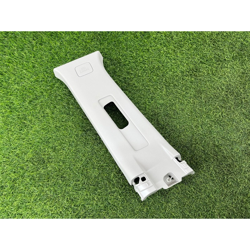 Обшивка стойки центральная (салон) Nissan Rogue T33 2023 1.5 KR15DDT 769146RR0A