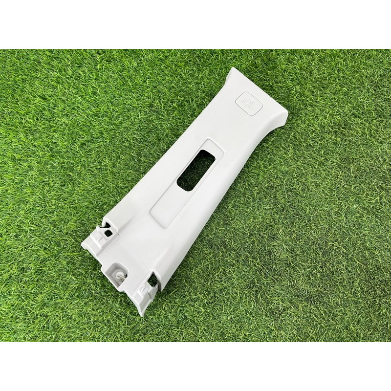 Обшивка стойки центральная (салон) Nissan Rogue T33 2023 1.5 KR15DDT 769146RR0A