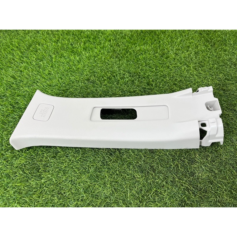 Обшивка стойки центральная (салон) Nissan Rogue T33 2023 1.5 KR15DDT 769146RR0A