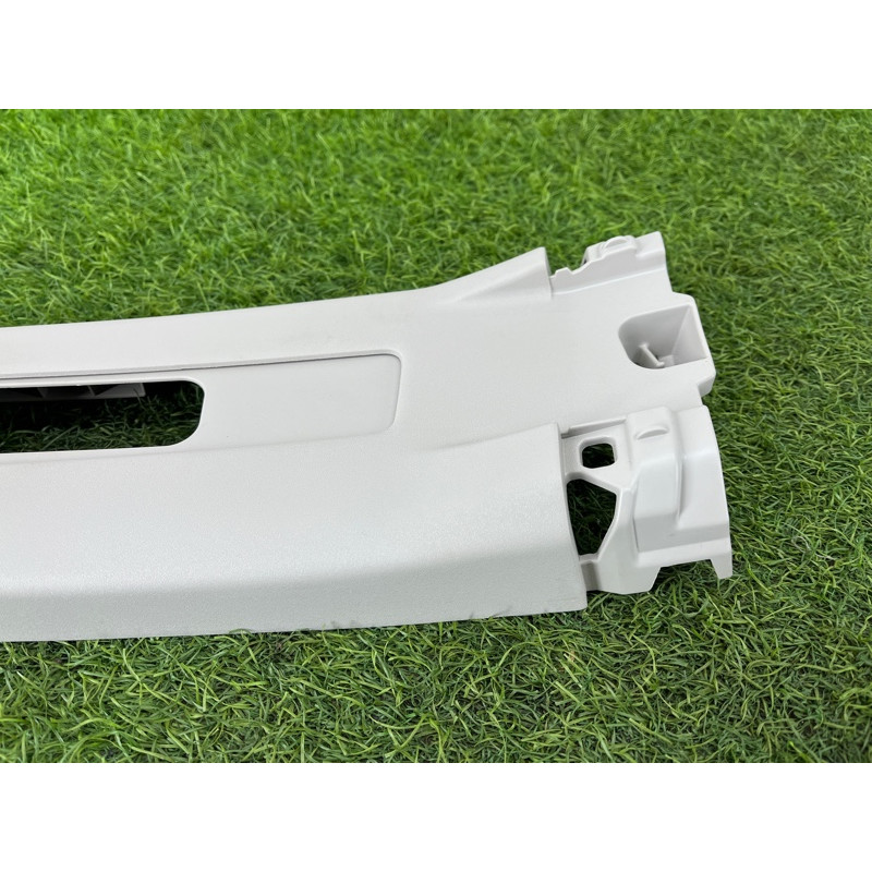 Обшивка стойки центральная (салон) Nissan Rogue T33 2023 1.5 KR15DDT 769146RR0A