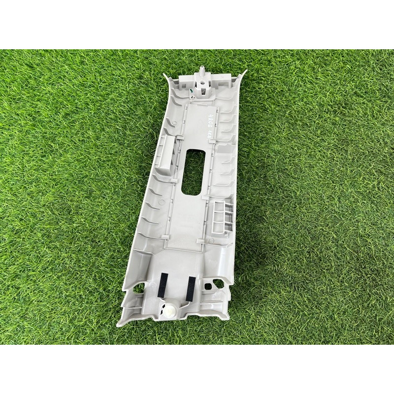 Обшивка стойки центральная (салон) Nissan Rogue T33 2023 1.5 KR15DDT 769146RR0A