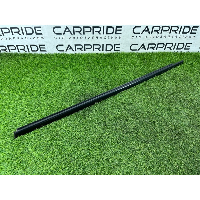 Молдинг двери внешний (кузов и элементы) Nissan Rogue T33 2023 1.5 KR15DDT 808216RA0A