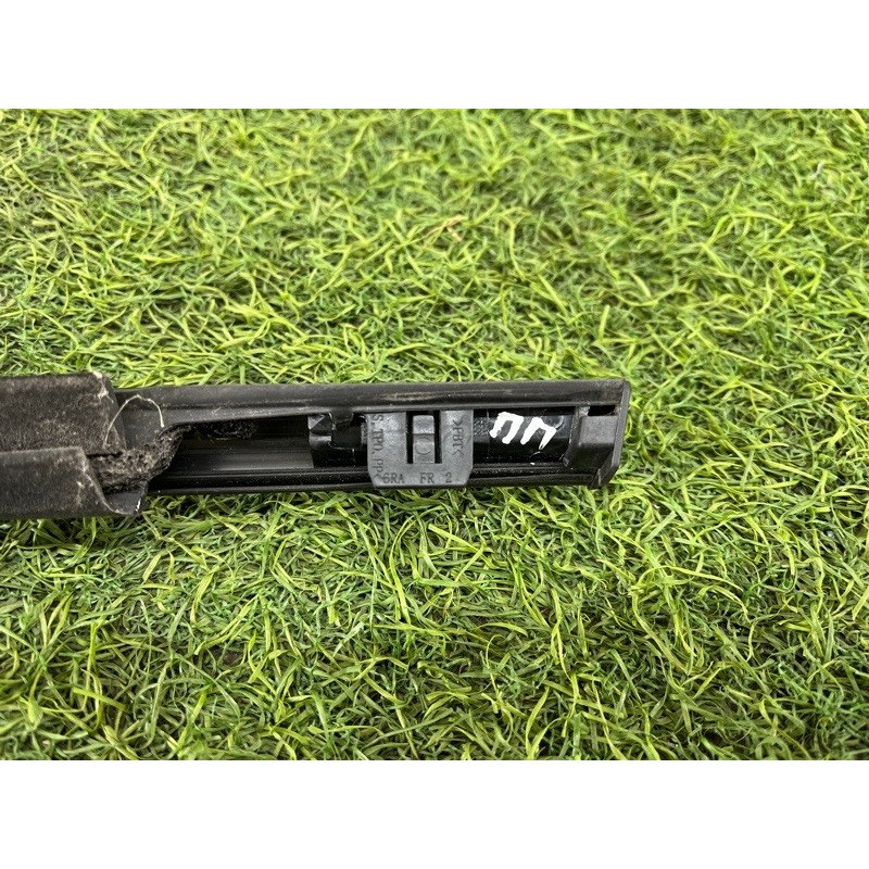 Молдинг двери внешний (кузов и элементы) Nissan Rogue T33 2023 1.5 KR15DDT 808206RA0A