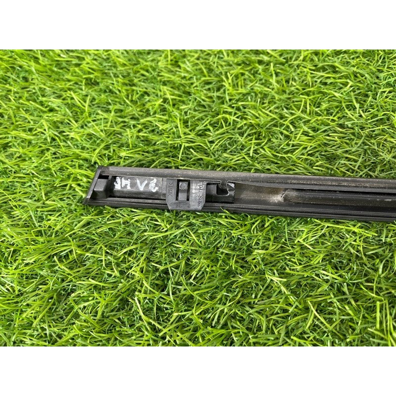 Молдинг двери внешний (кузов и элементы) Nissan Rogue T33 2023 1.5 KR15DDT 828216RA0A