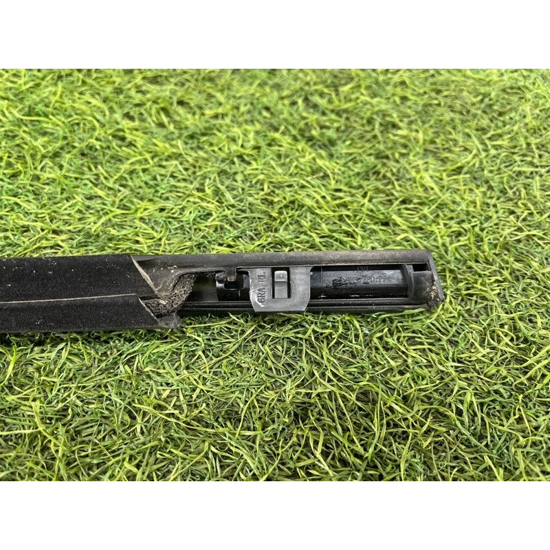 Молдинг двери внешний (кузов и элементы) Nissan Rogue T33 2023 1.5 KR15DDT 828216RA0A