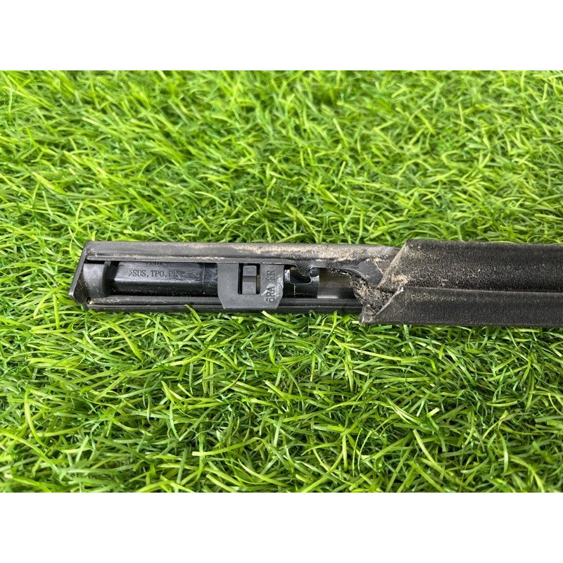 Молдинг двери внешний (кузов и элементы) Nissan Rogue T33 2023 1.5 KR15DDT 828206RA0A