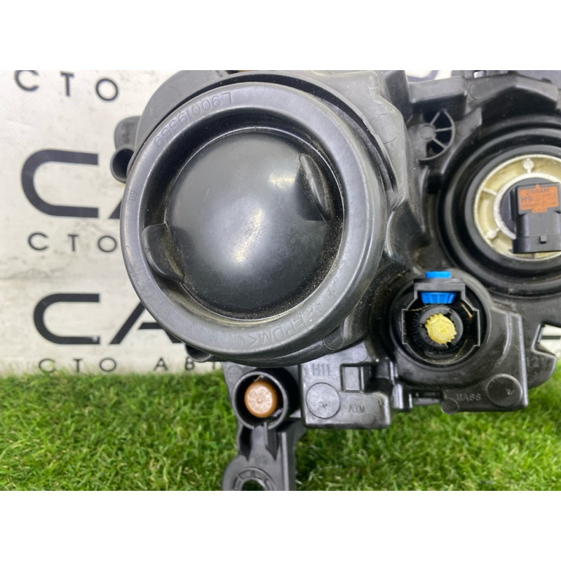 Фара (оптика) Jeep Grand Cherokee WK2 2017 3.6 68289235AC