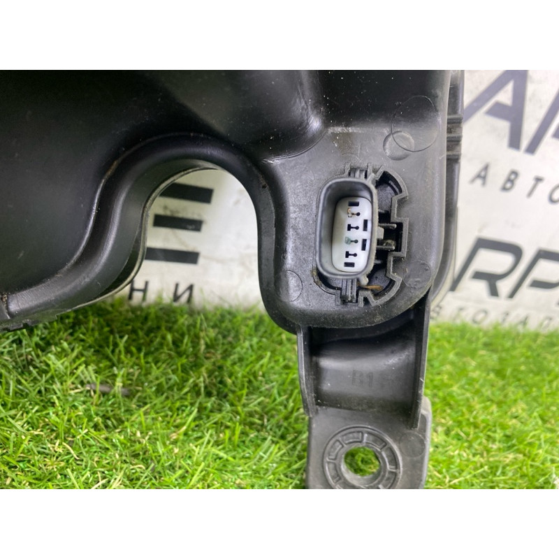 Фара (оптика) Jeep Grand Cherokee WK2 2017 3.6 68289235AC