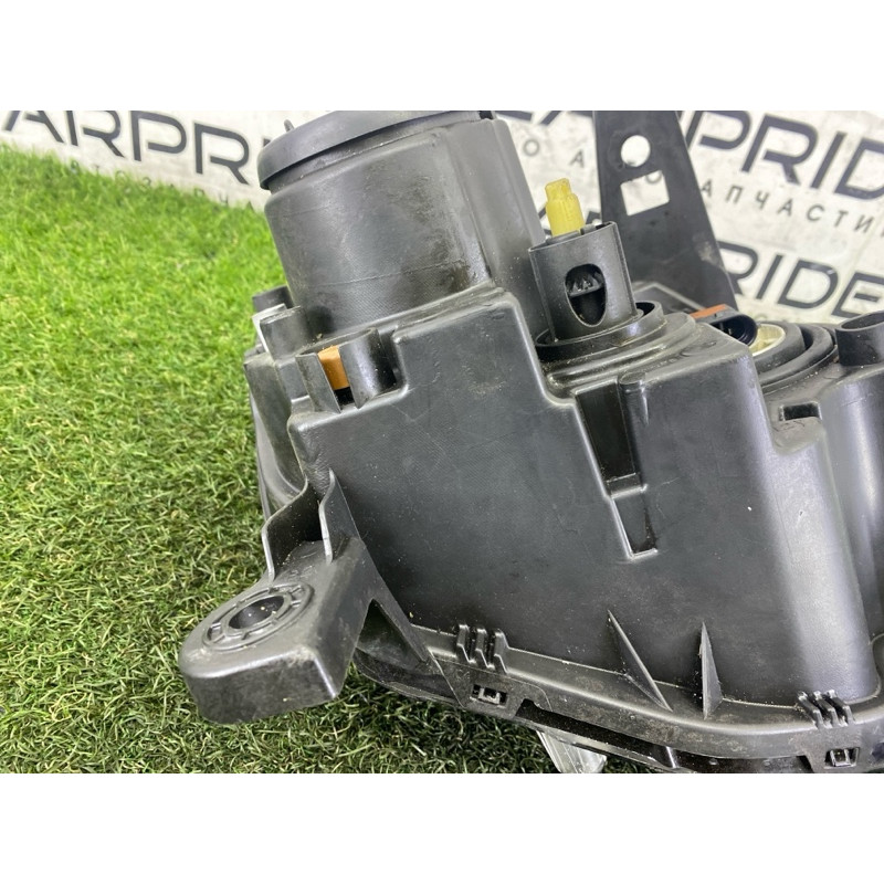 Фара (оптика) Jeep Grand Cherokee WK2 2017 3.6 68289235AC