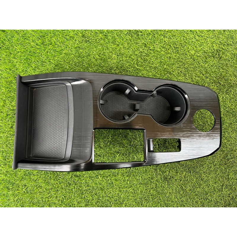 Накладка центральной консоли (салон) Nissan Rogue T33 2023 1.5 KR15DDT 969416RR1A