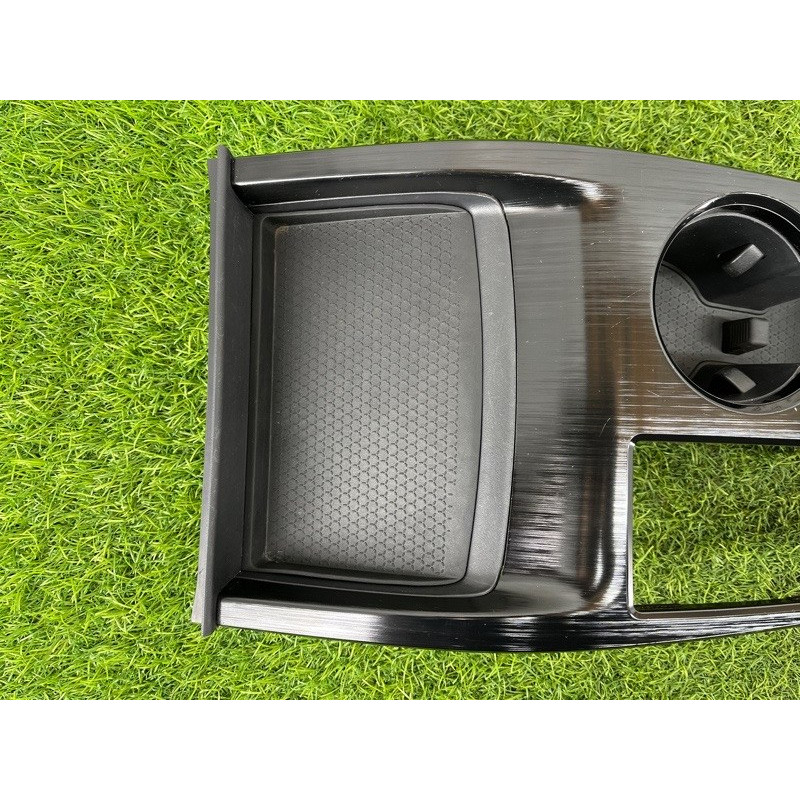 Накладка центральной консоли (салон) Nissan Rogue T33 2023 1.5 KR15DDT 969416RR1A