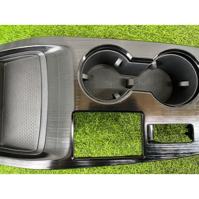 Накладка центральной консоли (салон) Nissan Rogue T33 2023 1.5 KR15DDT 969416RR1A