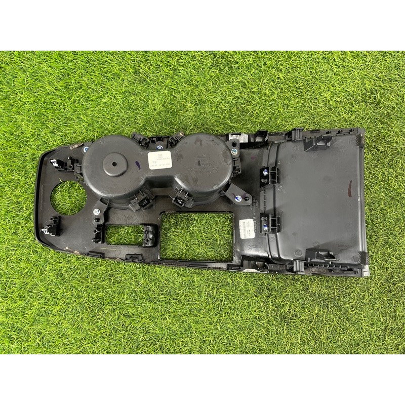 Накладка центральной консоли (салон) Nissan Rogue T33 2023 1.5 KR15DDT 969416RR1A