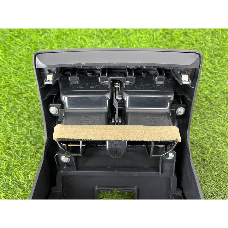 Накладка центральной консоли (салон) Nissan Rogue T33 2023 1.5 KR15DDT 969306RR1B