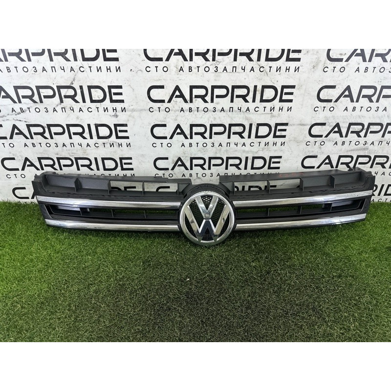 Решетка радиатора (наружные элементы кузова) Volkswagen Touareg NF 2011 3.6 7P6853651AZLL