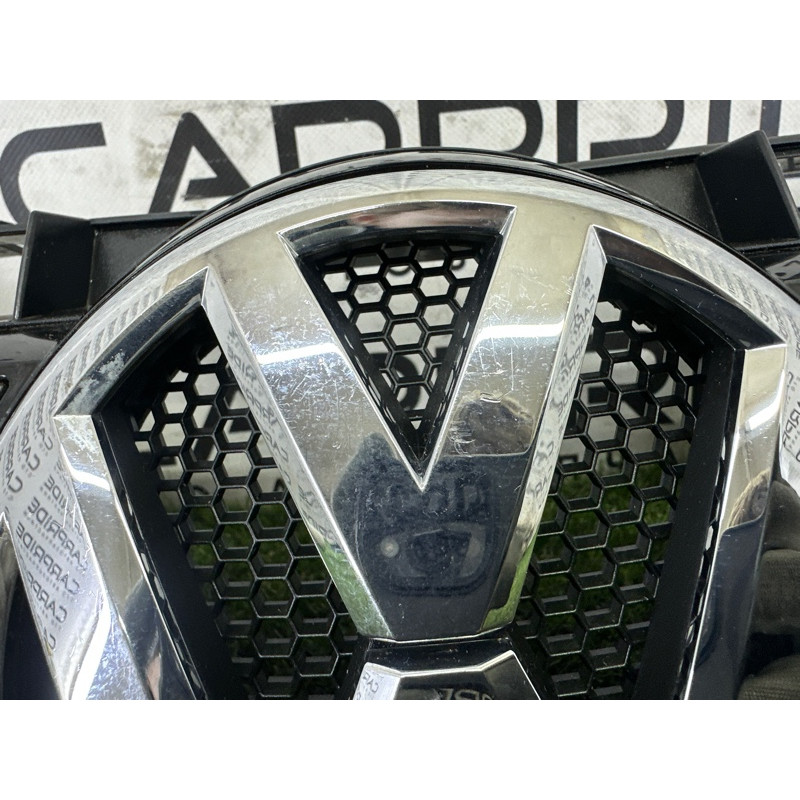 Решетка радиатора (наружные элементы кузова) Volkswagen Touareg NF 2011 3.6 7P6853651AZLL